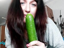 my creamy vagina started oozing from the cucumber. fisting and squirting