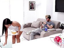 I seduce an inexperienced guy and convince him to come to my house to fail me Camila Henao