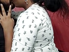 Bhabhi ki Angdai Muskurakyi Mein Apni Bhabhi Ko Chodi aur Uski Touch Mein Aajad Hone ke Liye Bata