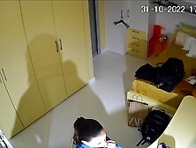 IPCAM dad walks in on naked daughter SET