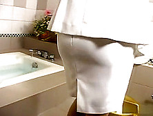 Mei Hibiki Eats Sausage And Loves It!