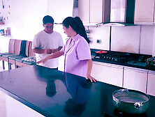 Amateur Wife Stuck Neighbor Saves Her - Threesome Cuckold Homemade Sex