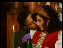 Regina Sipos - Partie de baise au restaurant