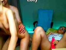 Slim teen gets fingered and fucked while her frend bate with vibrator live at sexycam