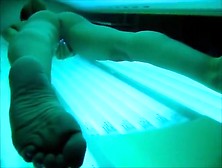 Hot Milf Secretly Filmed Masturbating In Tanning Bed - Orgasms