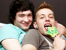 A Sweet Treat For Josh - Josh Bensan And Kenny Monroe - Homoemo