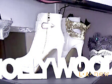 COWGIRL GIVES HANDJOB AT CASTING AUDITION