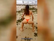 Novinha Do Funk Na Praia