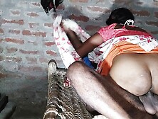 Neighbor Wali Bhabhi Ki Chudai Village Ki Charpai Par Hindi Audio