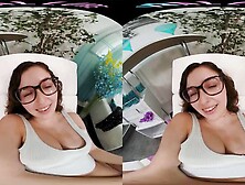 Leanna Lovings Vr Babysitter