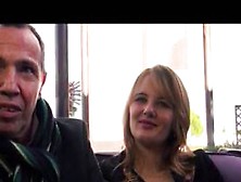 Couple inter-age le mari prete sa femme