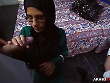 Arab Lady Paid To Suck 2 Rich White Guys