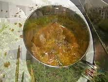 ATKGirlfriends video: virtual vacation with Hope Howell in Singapore