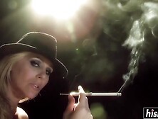 Cute girl takes care of a dick - julia ann