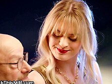 Irresistible High Roller Amber Only Plays To Win