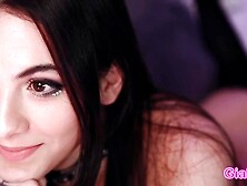 Gia  Baker My body is a weapon of seduction