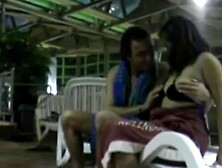 Amateure im Hallenbad