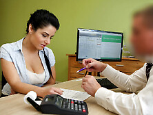 Big Boobs And Ass Of Alex Makes Tricky Agent Very Horny