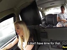 Sjonnie mag het taxi ritje in natura betalen