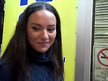 Nice ass girlfriend Nataly Gold gets fucked from behind and gives head