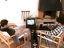 Vater und Bruder ficken die Tochter