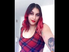 Madrastra me pilla masturbándome con ASIAN CARTOON.  Me humilla por ser un pajero otaku y romper el trato