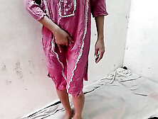 Step mom aapki chut dikh rhi hai