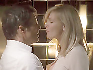 Bachelorette (2012) Kirsten Dunst