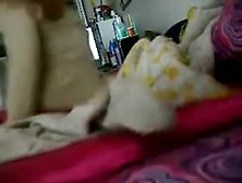 Schnell die KLamotten aus und ran an die Muschi