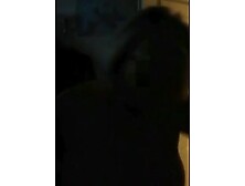 Titten 30 cm vor der cam