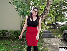 Gold-digger Hops In The Bus - Tyler Steel And Laila Lust