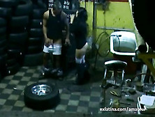 Latina amateur porn girlfriend screws mechanic on hidden securit