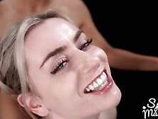 Saki Kawanami e Emily Belle abrem bem a boca