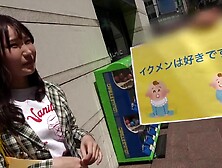 激カワ女子大生をナンパしてコスプレSexで激突きしまくりＷ