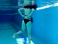 Sheril Gets Horny And Naked In The Pool