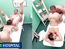 Fake Hospital - Sweet physio NURSE performs RIMJOB and gets rimmed herself in return