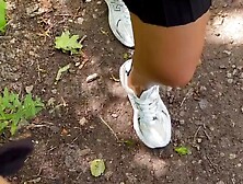 Фанат встретил и трахнул меня в лесу.  С разговорами