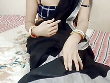 Stunning high-class Bhabhi in a black saree has a super-steamy romance with incredible curves