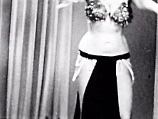 Vintage 60s big tits striptease